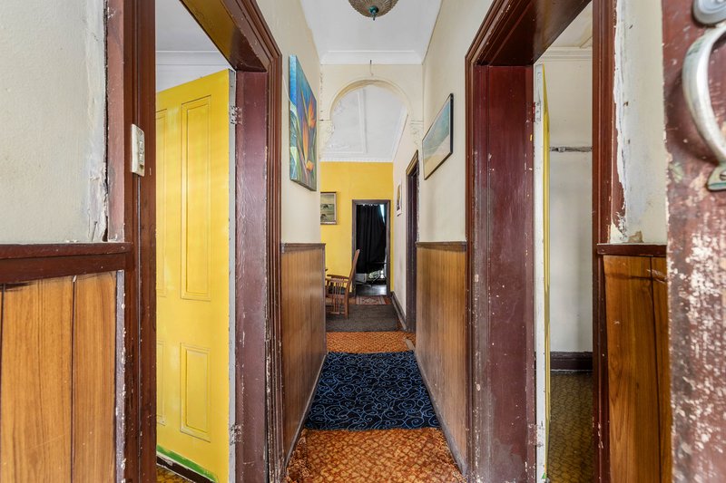 Photo - 104 Hillcrest Avenue, Hurstville Grove NSW 2220 - Image 6