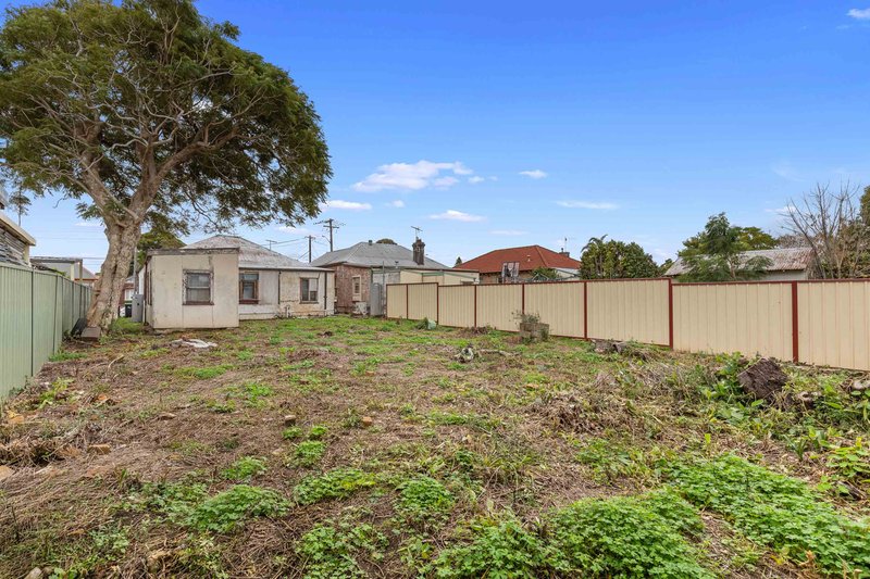 Photo - 104 Hillcrest Avenue, Hurstville Grove NSW 2220 - Image 7