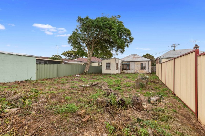 Photo - 104 Hillcrest Avenue, Hurstville Grove NSW 2220 - Image 8