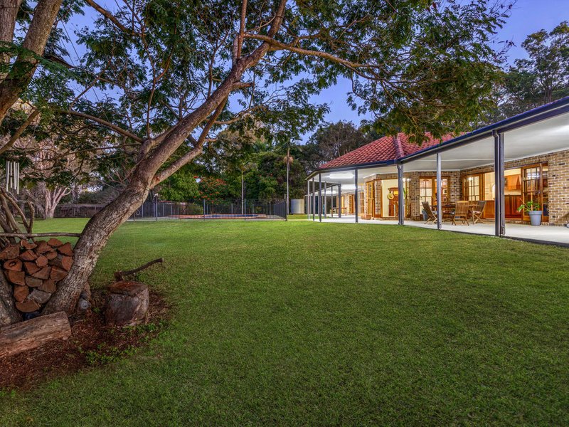 Photo - 104 Idonia Street, Bridgeman Downs QLD 4035 - Image 3