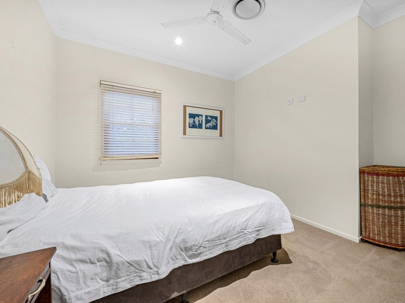 Photo - 104 Idonia Street, Bridgeman Downs QLD 4035 - Image 13