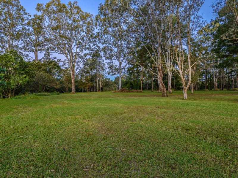 Photo - 104 Idonia Street, Bridgeman Downs QLD 4035 - Image 23