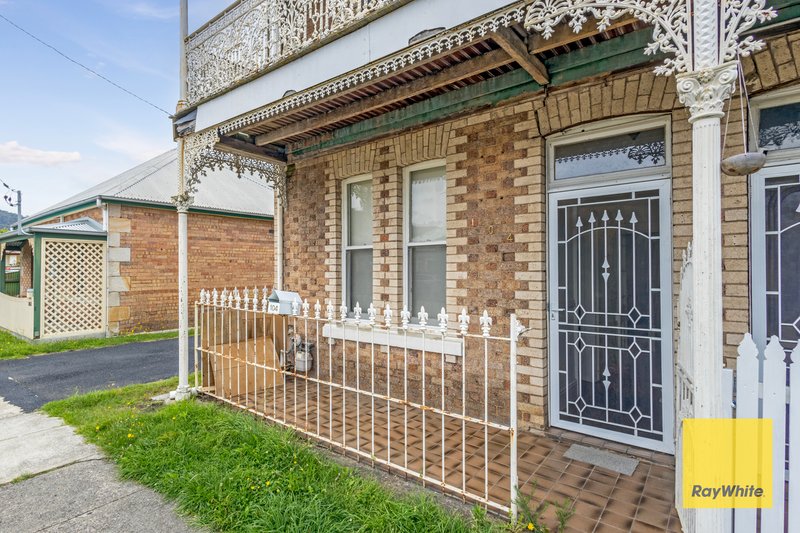 Photo - 104 Inch Street, Lithgow NSW 2790 - Image 3