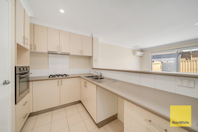 Photo - 10/4 Jacana Parade, Ballajura WA 6066 - Image 7