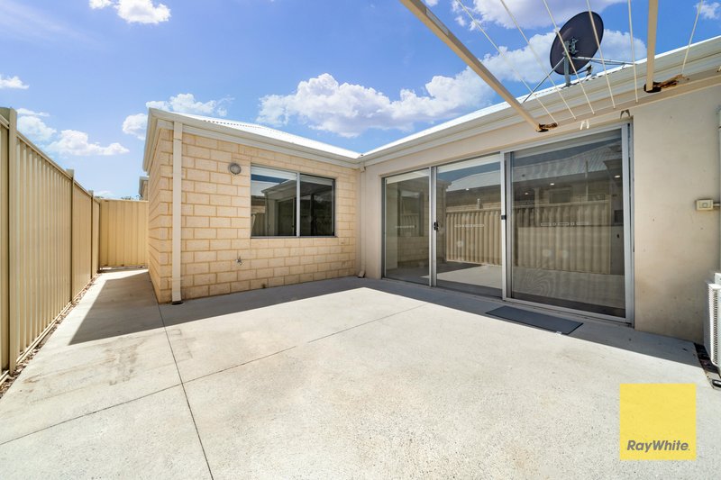 Photo - 10/4 Jacana Parade, Ballajura WA 6066 - Image 12