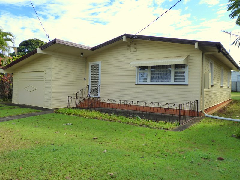 104 King St , Woody Point QLD 4019