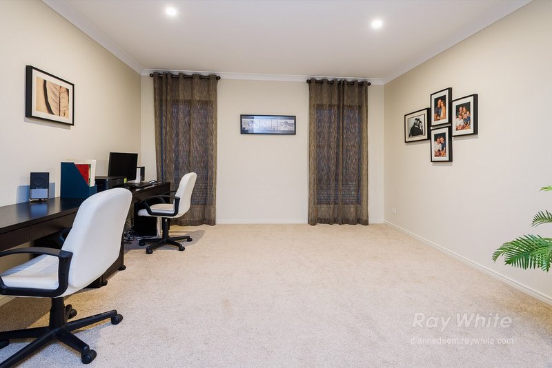 Photo - 104 Kookaburra Circuit, Rochedale QLD 4123 - Image 6