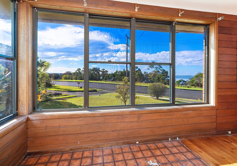 Photo - 104 Lakeside Drive, Koonawarra NSW 2530 - Image 4
