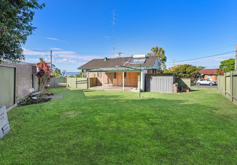 Photo - 104 Lakeside Drive, Koonawarra NSW 2530 - Image 10