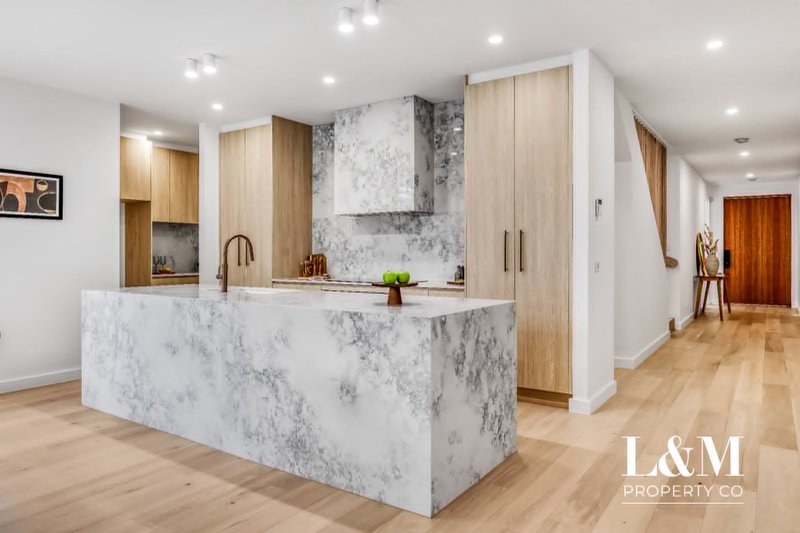 Photo - 104 Lincoln Drive, Keilor East VIC 3033 - Image 3