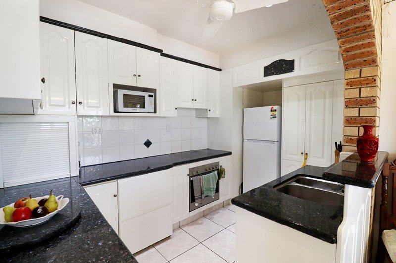 Photo - 104 Luthje Road, Monto QLD 4630 - Image 13