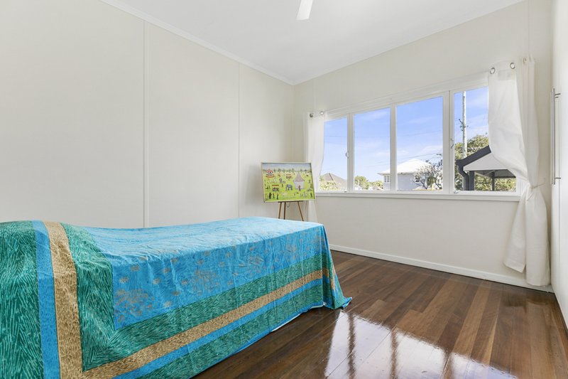 Photo - 104 Manly Road, Manly West QLD 4179 - Image 6