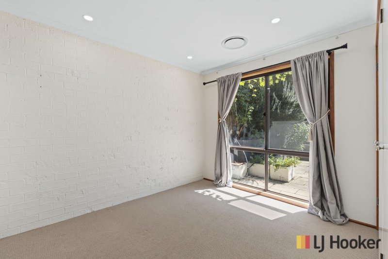 Photo - 10/4 Mansfield Place, Phillip ACT 2606 - Image 9