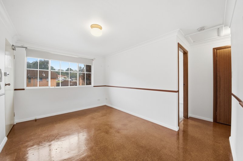 Photo - 10/4 Margaret Street, Picton NSW 2571 - Image 4