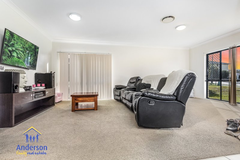 Photo - 104 Mariner Boulevard, Deception Bay QLD 4508 - Image 3