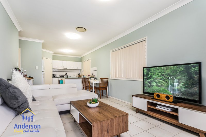 Photo - 104 Mariner Boulevard, Deception Bay QLD 4508 - Image 7