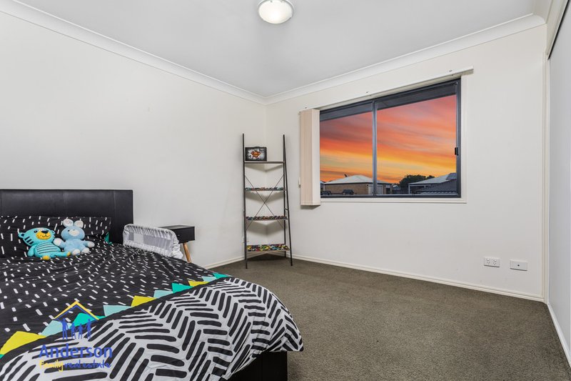 Photo - 104 Mariner Boulevard, Deception Bay QLD 4508 - Image 11