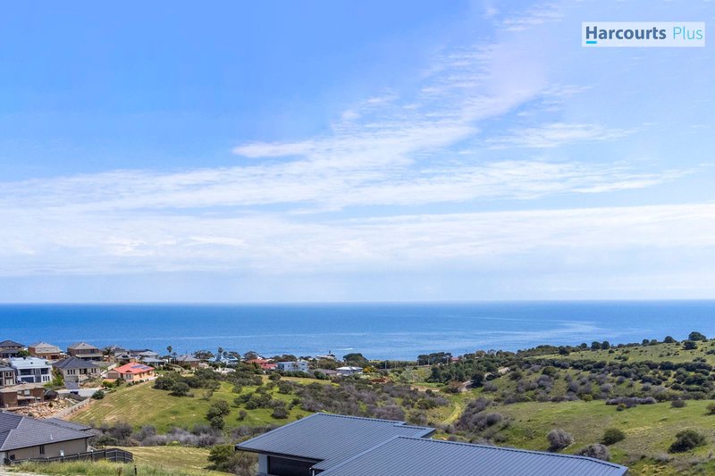 Photo - 104 Perry Barr Road, Hallett Cove SA 5158 - Image 4