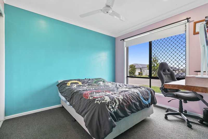 Photo - 104 Regatta Circuit, Burpengary QLD 4505 - Image 11