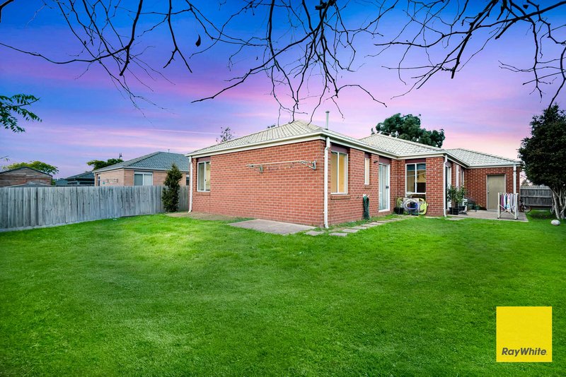 Photo - 104 Rose Grange Boulevard, Tarneit VIC 3029 - Image 13