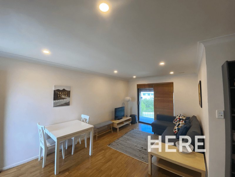 Photo - 10/4 Sackville Terrace, Scarborough WA 6019 - Image 3