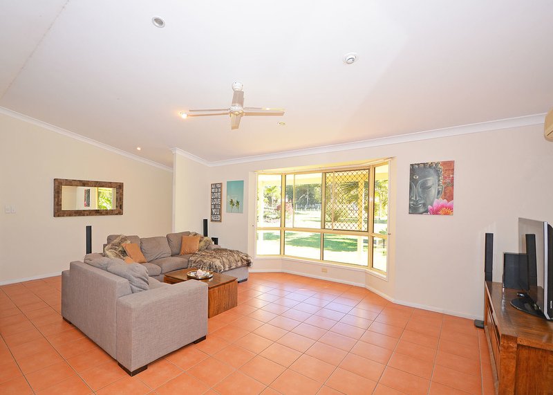 Photo - 104 Seaview Drive, Booral QLD 4655 - Image 6