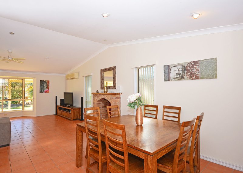 Photo - 104 Seaview Drive, Booral QLD 4655 - Image 12