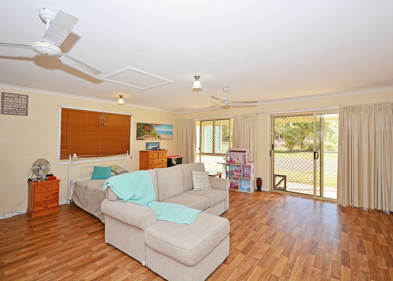 Photo - 104 Seaview Drive, Booral QLD 4655 - Image 22