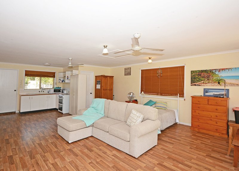 Photo - 104 Seaview Drive, Booral QLD 4655 - Image 23