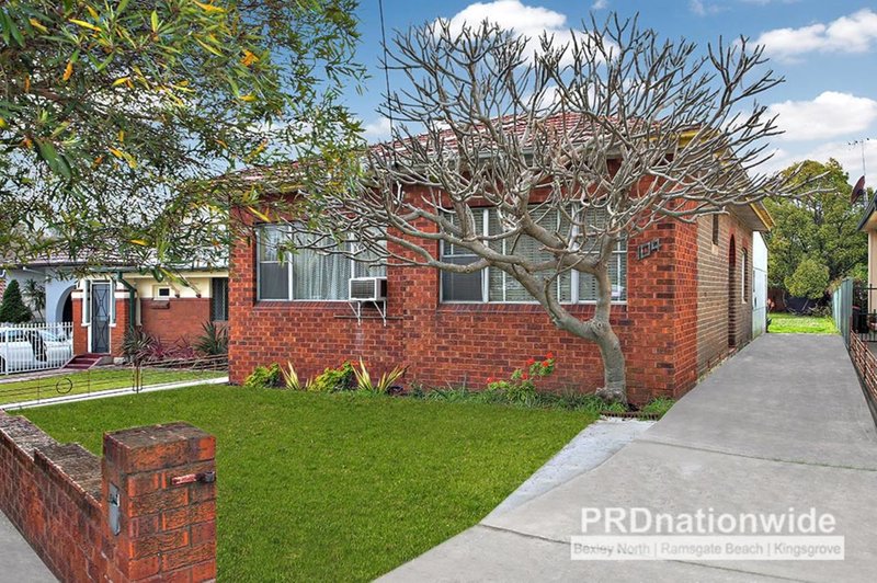 Photo - 104 Wardell Road, Earlwood NSW 2206 - Image 2