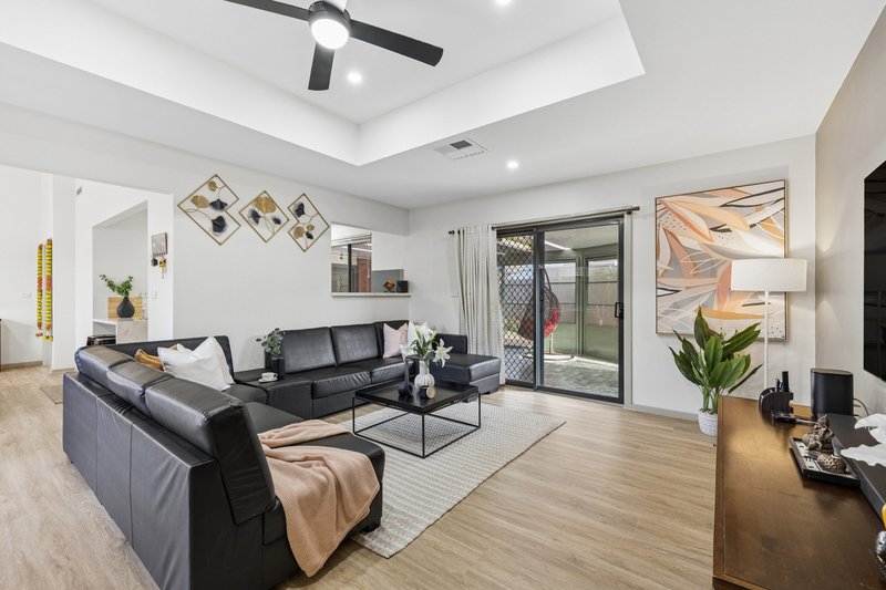Photo - 104 Wattle Avenue, Werribee VIC 3030 - Image 3
