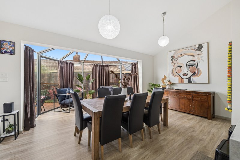 Photo - 104 Wattle Avenue, Werribee VIC 3030 - Image 9