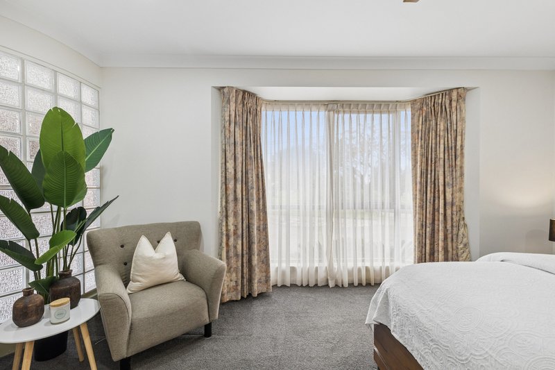 Photo - 104 Wattle Avenue, Werribee VIC 3030 - Image 14