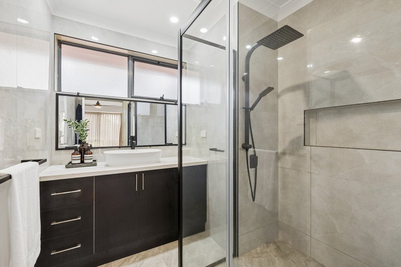 Photo - 104 Wattle Avenue, Werribee VIC 3030 - Image 15