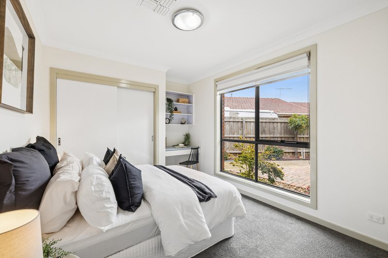 Photo - 104 Wattle Avenue, Werribee VIC 3030 - Image 17