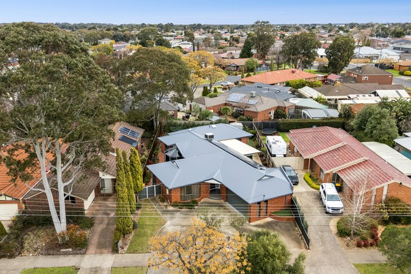 Photo - 104 Wattle Avenue, Werribee VIC 3030 - Image 27