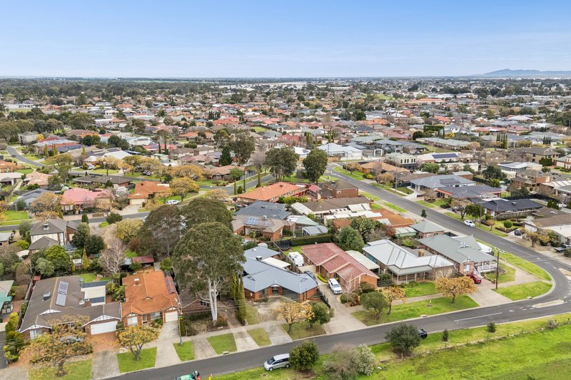Photo - 104 Wattle Avenue, Werribee VIC 3030 - Image 30