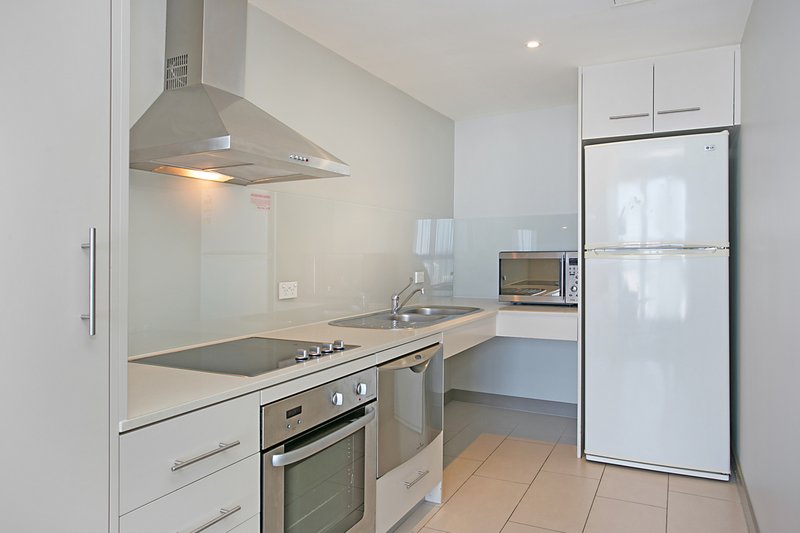 Photo - 1040-1041/6-8 Stuart Street, Tweed Heads NSW 2485 - Image 3