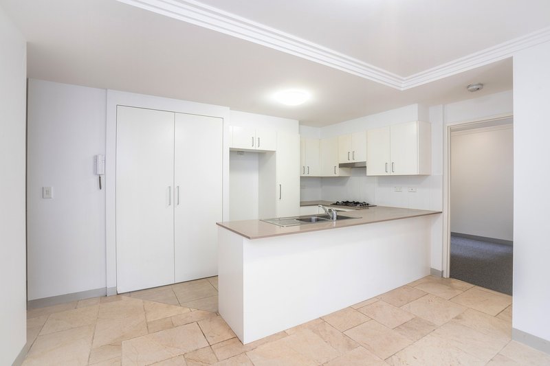 Photo - 10/40-42 Brookvale Avenue, Brookvale NSW 2100 - Image 2