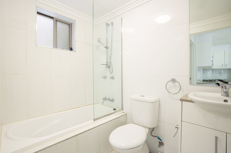 Photo - 10/40-42 Brookvale Avenue, Brookvale NSW 2100 - Image 3