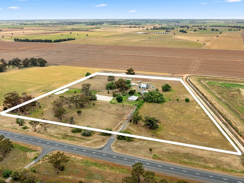 Photo - 1040 Newell Highway, Tocumwal NSW 2714 - Image 2