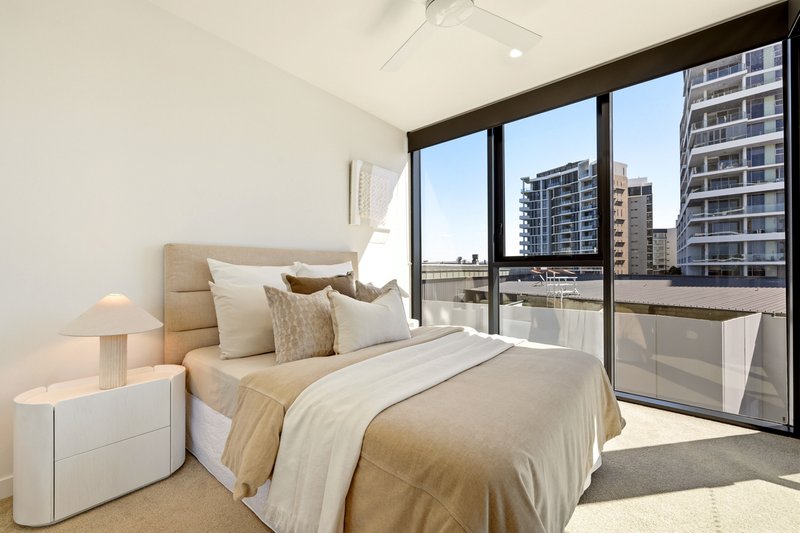 Photo - 10405/7 Wharf Street, Hamilton QLD 4007 - Image 10