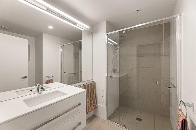 Photo - 10407/300 Old Cleveland Road, Coorparoo QLD 4151 - Image 8