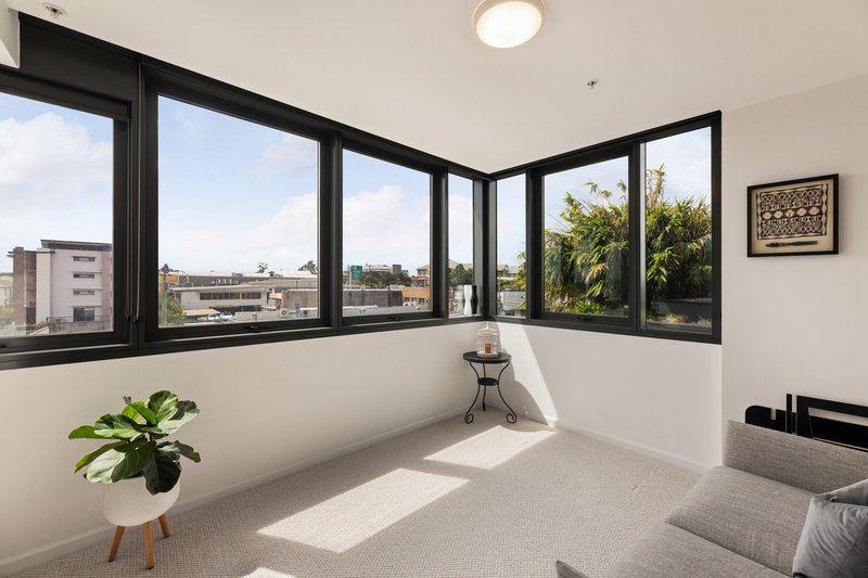 Photo - 10407/300 Old Cleveland Road, Coorparoo QLD 4151 - Image 9