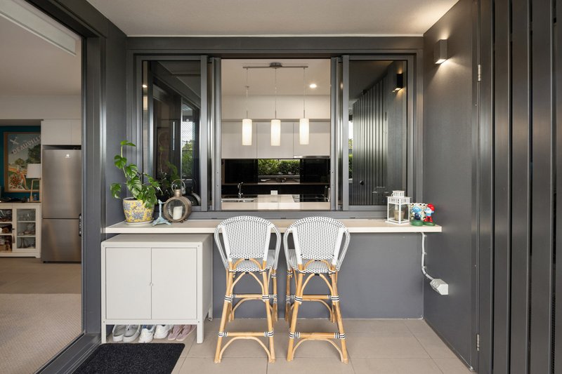 Photo - 10407/300 Old Cleveland Road, Coorparoo QLD 4151 - Image 11