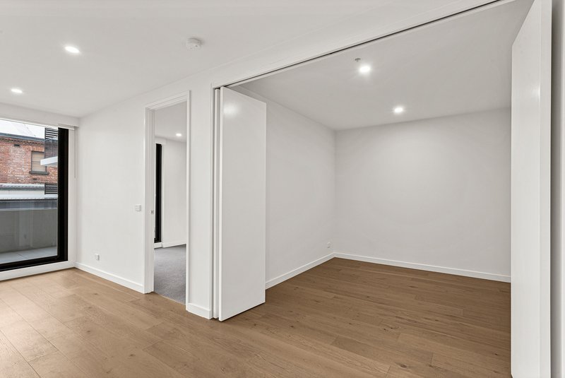 Photo - 104/12 Napier Street, Footscray VIC 3011 - Image 11