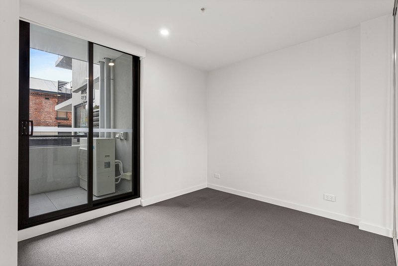 Photo - 104/12 Napier Street, Footscray VIC 3011 - Image 13