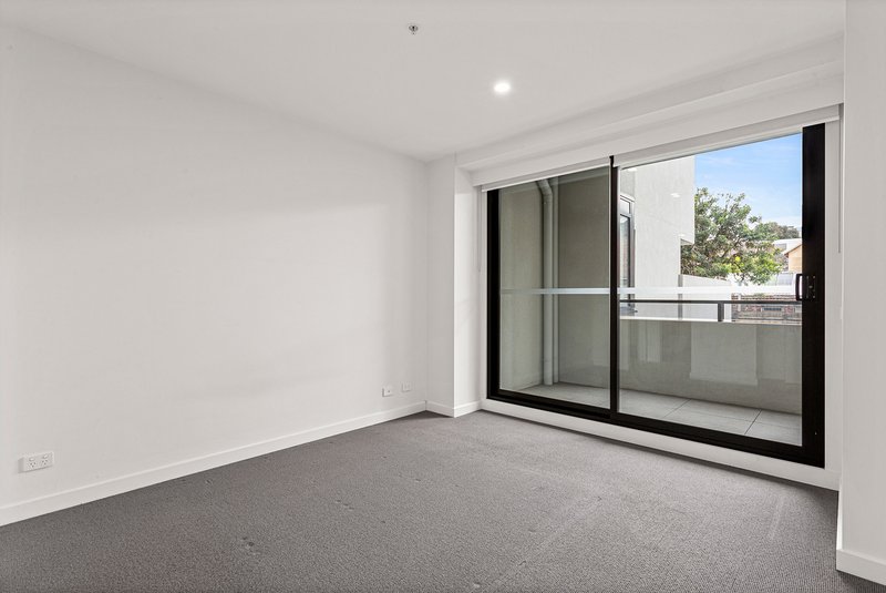 Photo - 104/12 Napier Street, Footscray VIC 3011 - Image 14