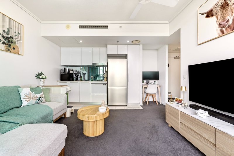Photo - 10412/8 Harbour Road, Hamilton QLD 4007 - Image 7