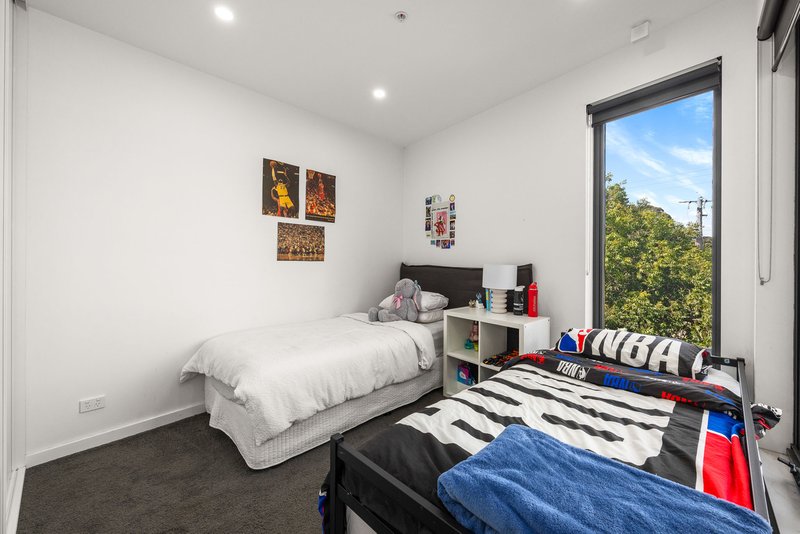 Photo - 104/147 Beach Street, Frankston VIC 3199 - Image 7